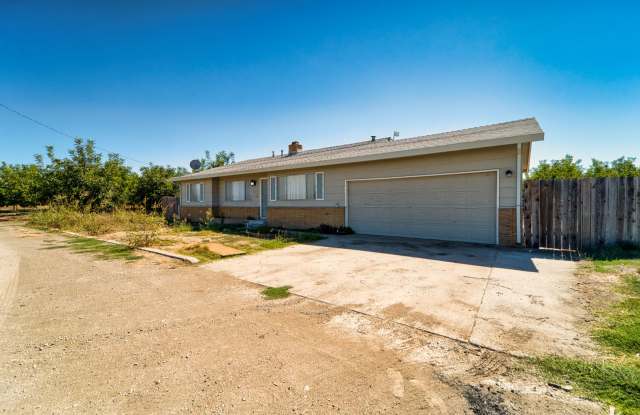 Bright  Comfortable 3BD Home with Great Features