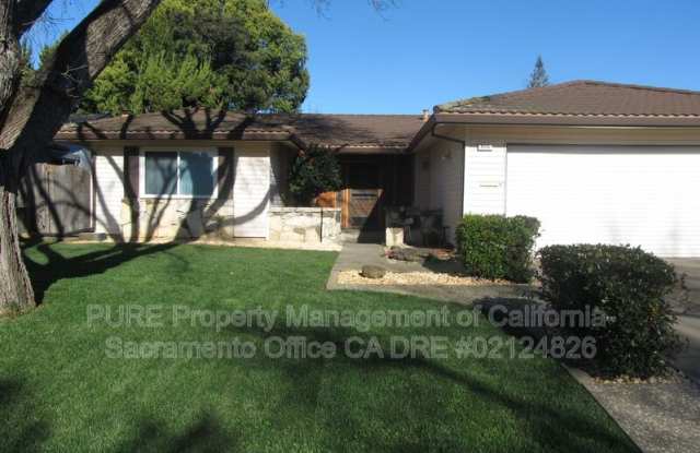 8335 Marina Greens Way