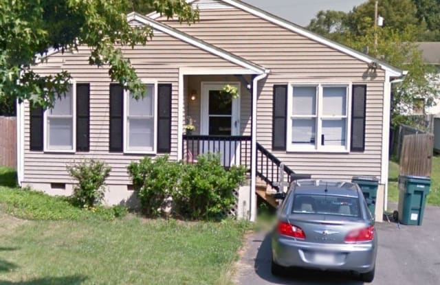 114 N Holly Ave - 114 North Holly Avenue, Highland Springs, VA 23075