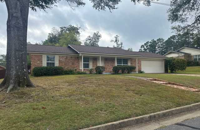 Photo of 2213 Suanne ~ Spacious  Convenient