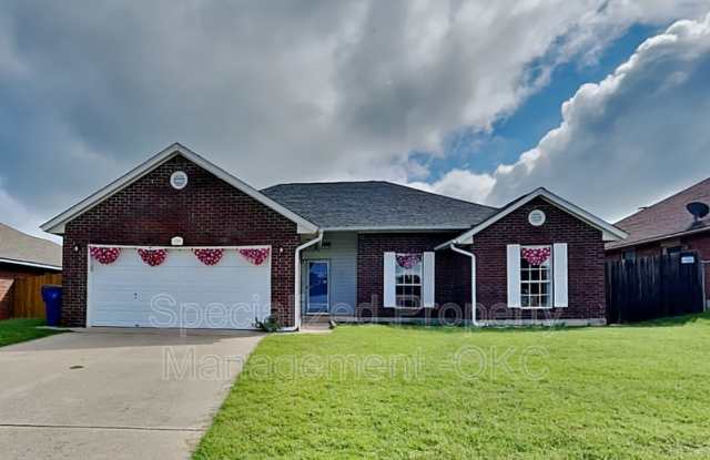 1704 N Shawnee Trl
