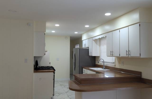 94 JF Kennedy Boulevard