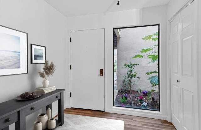 Photo of 449 Alberto WAY C139