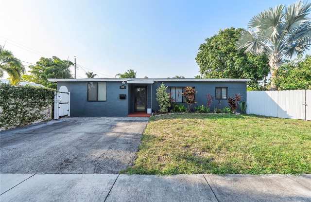6101 NE 3rd Ave