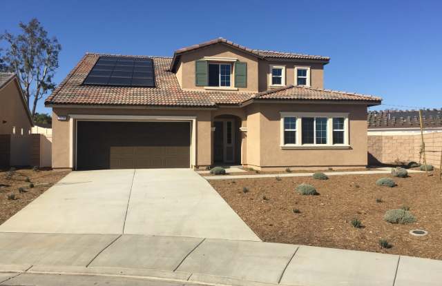 MultiGen Lake Elsinore McKenna Pointe Home. 4bd,3.5ba - 15136 Audrey Dr, Lake Elsinore, CA 92530