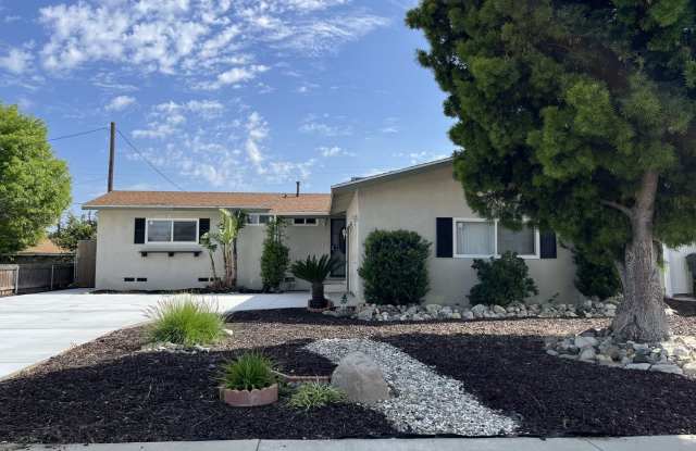 Cozy 4 Bedroom, 2 Bath home in Fontana - 17671 Fontlee Lane, Fontana, CA 92335