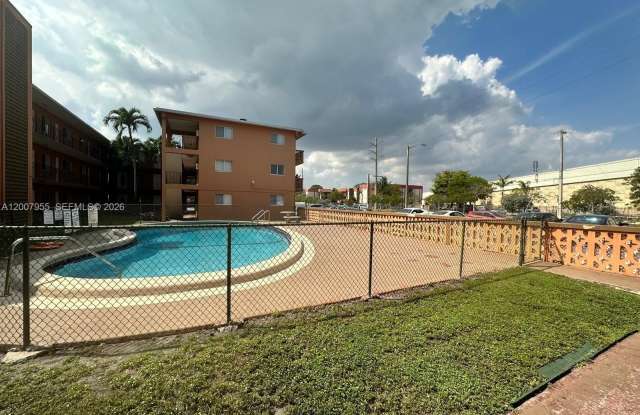 2330 NW 11th St