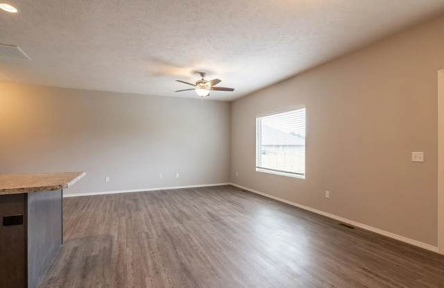Beautiful 3 Bedroom Duplex in Monte Cristo