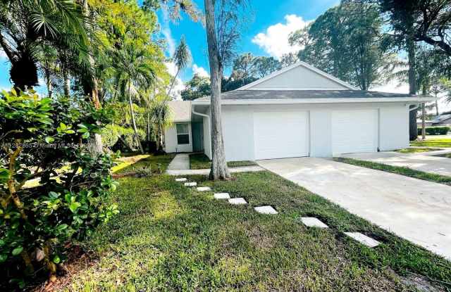 13838 Bottlebrush Ct