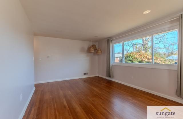 6731 Valley Creek Dr