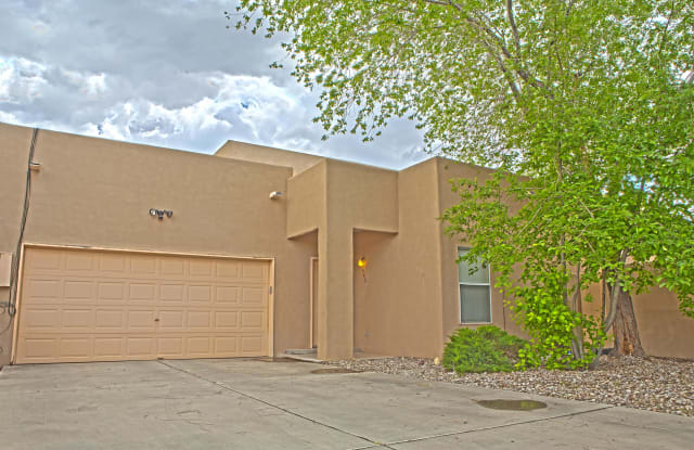 442 Cordova Ave NW - 442 Cordova Avenue Northwest, Albuquerque, NM 87107