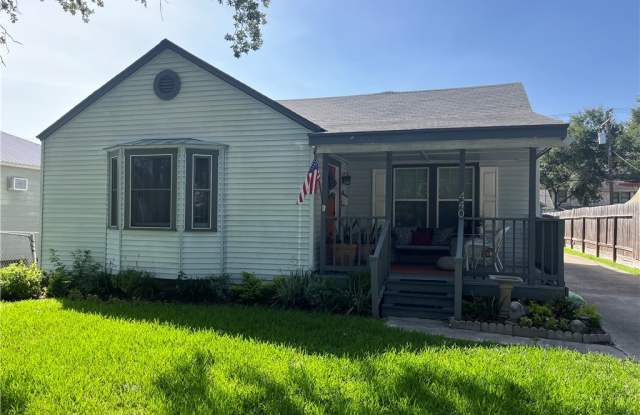 440 Naples Street