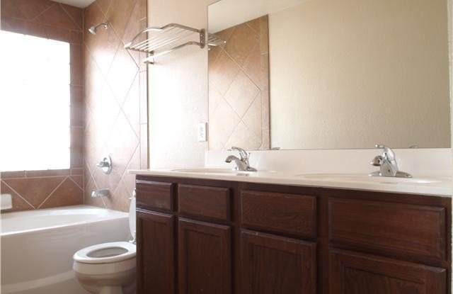 14444 DESERT SAGE Drive