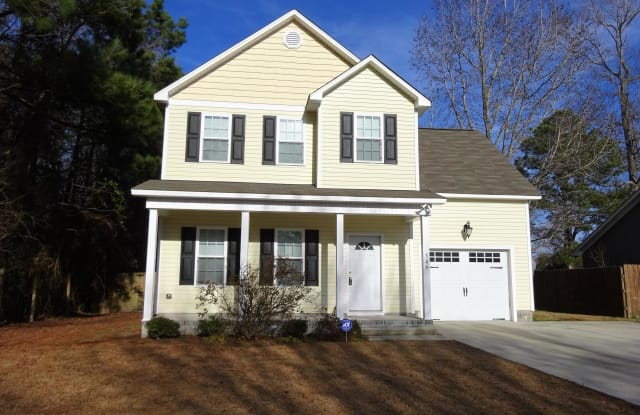 304 Raintree Circle - 304 Raintree Circle, Half Moon, NC 28540