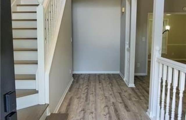 4505 Pinehollow Court