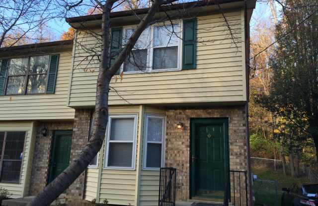 Photo of 3320 Lakeside Place