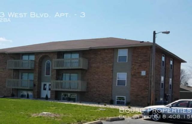 2913 West Blvd. Apt. - 2913 West Boulevard, St. Clair County, IL 62221