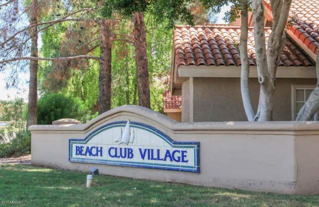 Photo of 1633 E LAKESIDE Drive