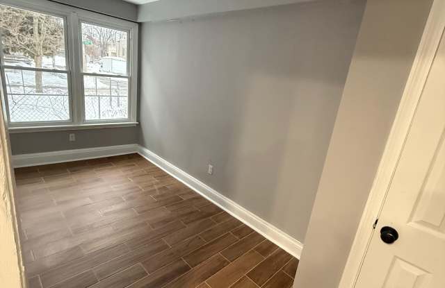 48 Daisy Street - 2nd floor