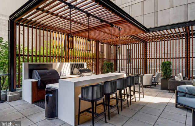 Photo of 1414 S PENN Square unit: 22B