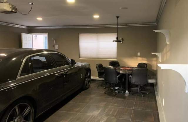 Photo of 1338 North Jackson Street