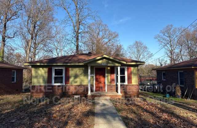 Photo of 1708 Newland Rd