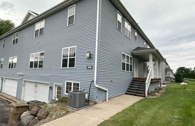 4221 Owl Creek Dr. - 3 Bedroom 2.5 Bath w/ a 2 car attached garage