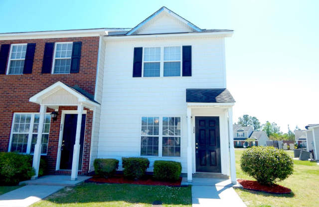 Two Bedroom Townhome in Desirable Carolina Forest Subdivision!! - 300 Ashwood Drive, Jacksonville, NC 28546