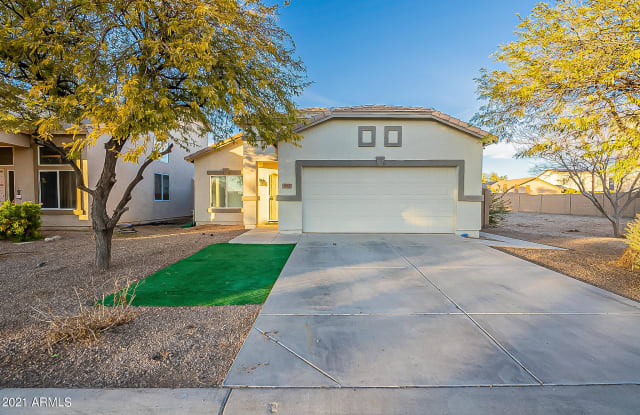 802 W BALDWIN Loop - 802 Baldwin Loop, Coolidge, AZ 85128