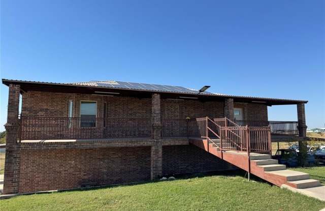 528 County Road 4227