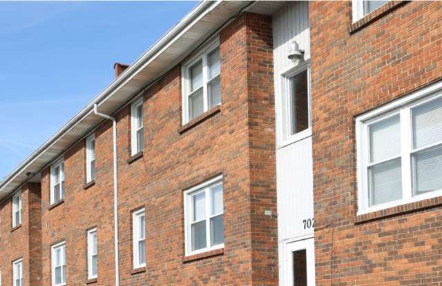 Photo of 702 Fairway Drive