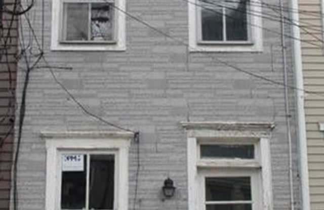 3-Bedroom/1-Bathroom Home in Allentown