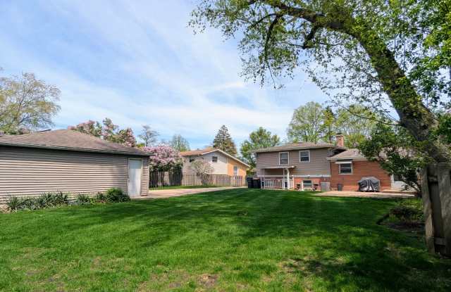 920 South Chestnut Avenue