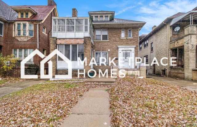 2004 Calvert Ave, Upper Unit