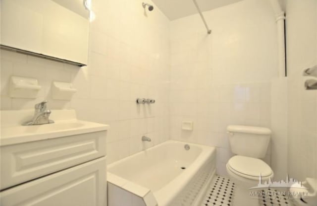 571 3rd Avenue #3d - 571 3rd Ave, New York City, NY 10016