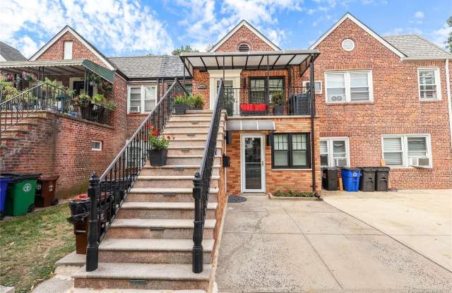 Photo of 67-04 Selfridge Street