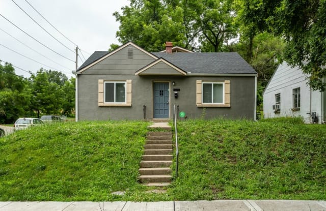 2129 E 77th Ter - 2129 East 77th Terrace, Kansas City, MO 64132