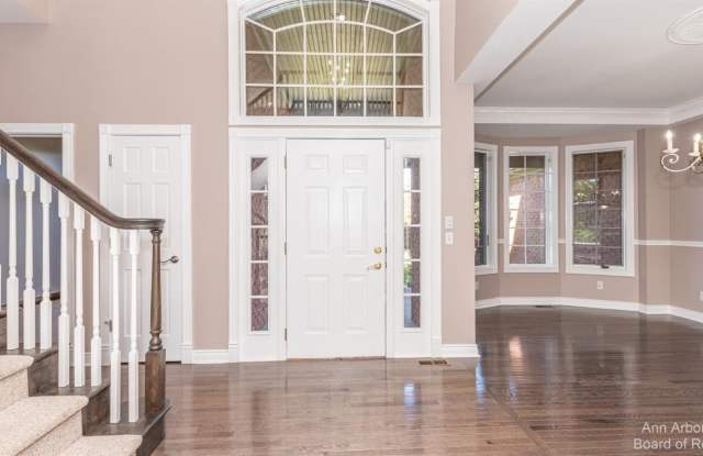 1819 Brookview Drive