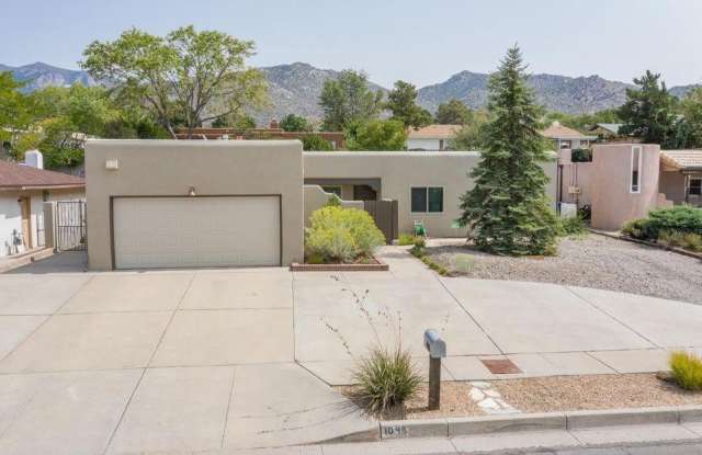 Photo of 1048 Monte Largo Drive NE