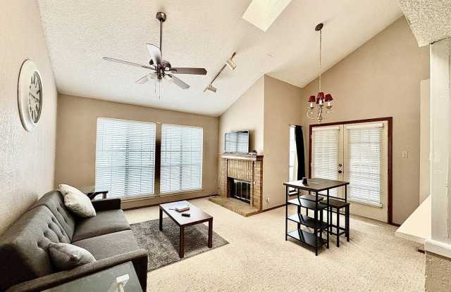 Photo of 8633 Datapoint Dr