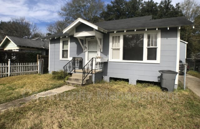 162 Chatsworth St - 162 Chatsworth Street, Baton Rouge, LA 70802