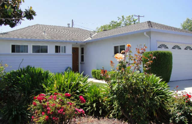 3354 Fowler Ave