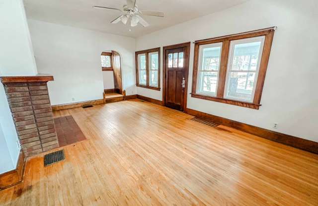 Move In Ready Gem on Lowe Rd. - West End