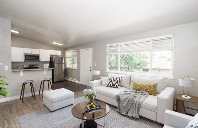 Clay Street Apartments