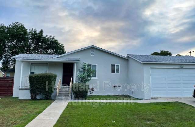 2940 Main St