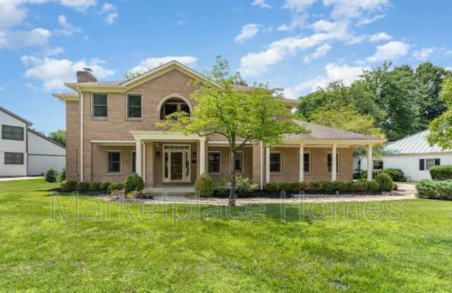 131 Lakeview Ct