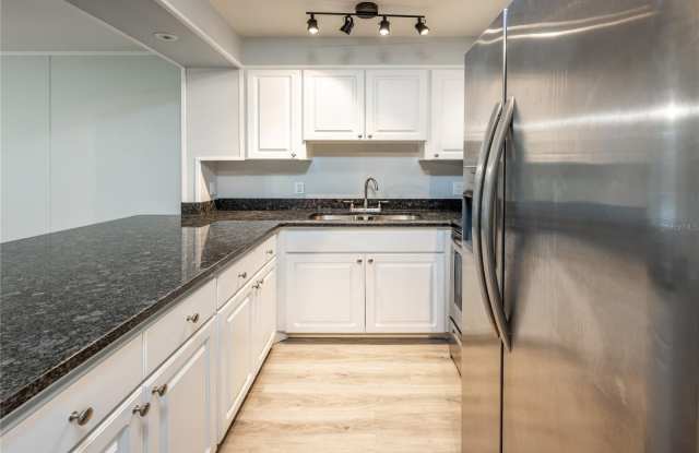 1872 PHILLIPPI SHORES DRIVE