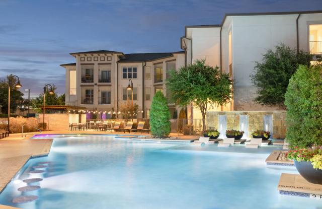 Domain at Midtown Park