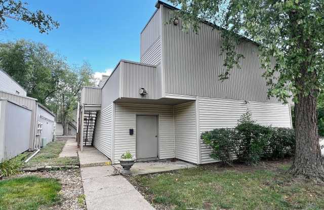 Photo of 6809 N FROSTWOOD Parkway unit: A43