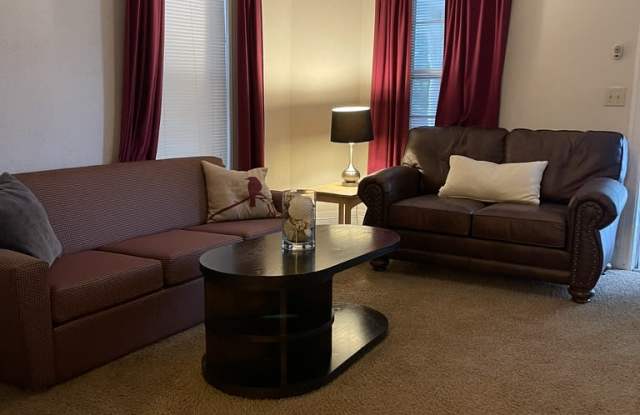 1043 Memorial Avenue